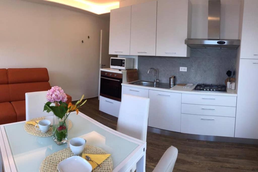 Wind Rose Apartments 2 Торболе Экстерьер фото